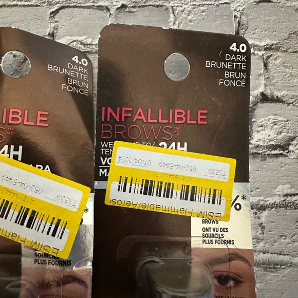 L’Oreal Infallible Brows - 4.0 Dark Brunette- 2 bottles included - Picture 2 of 3
